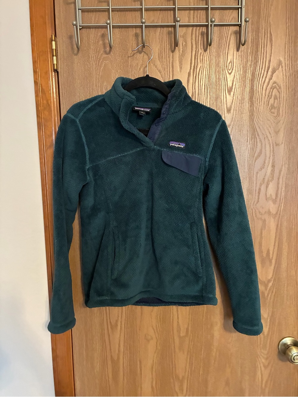 Patagonia Women's Deep Teal Fleece Pullover with Navy Trim
